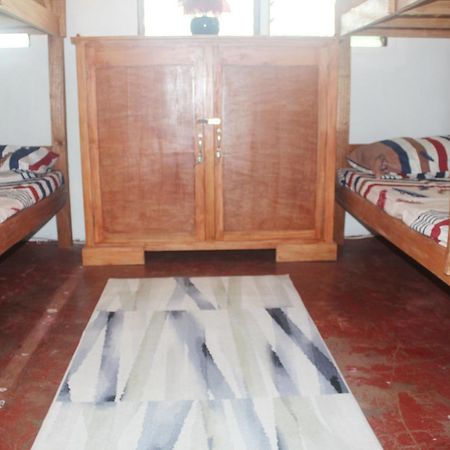 J'S Backpackers Hostel Davao Экстерьер фото