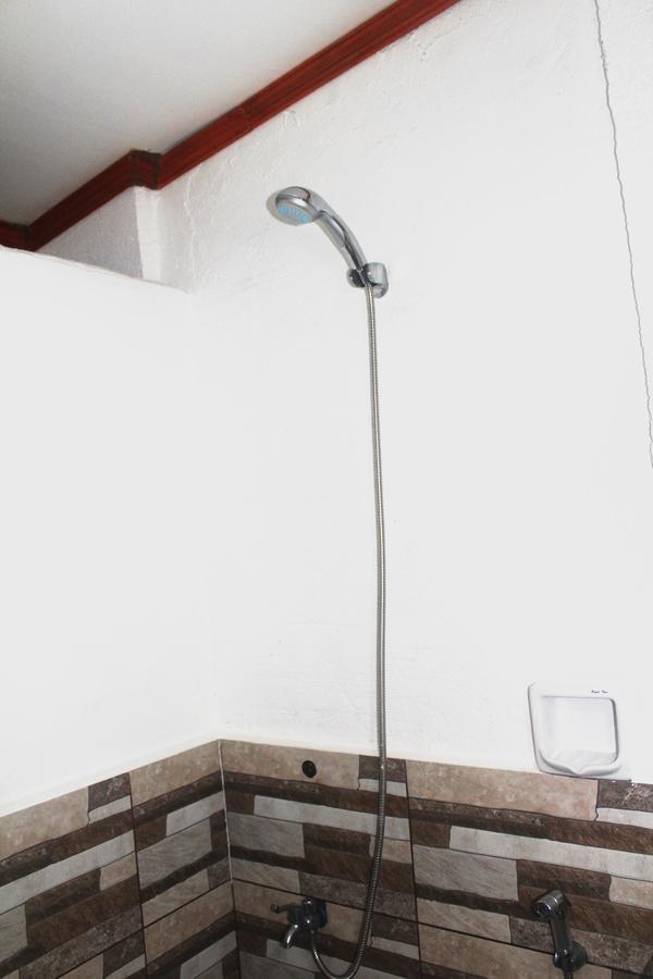 J'S Backpackers Hostel Davao Экстерьер фото